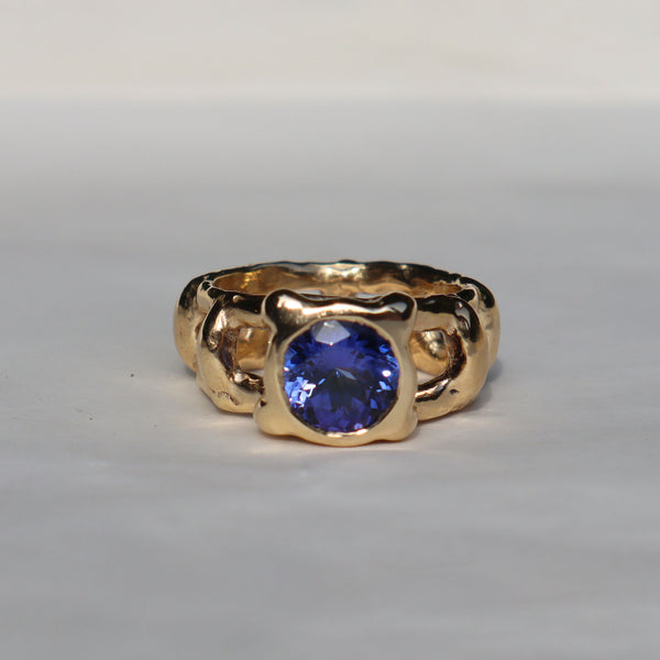 The Crown Ring with Tanzanite