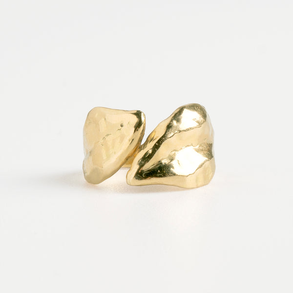 Large double leaf open gold ring