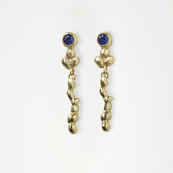 Pebbles sapphires gold earrings