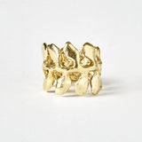 Surrounding branch gold ring