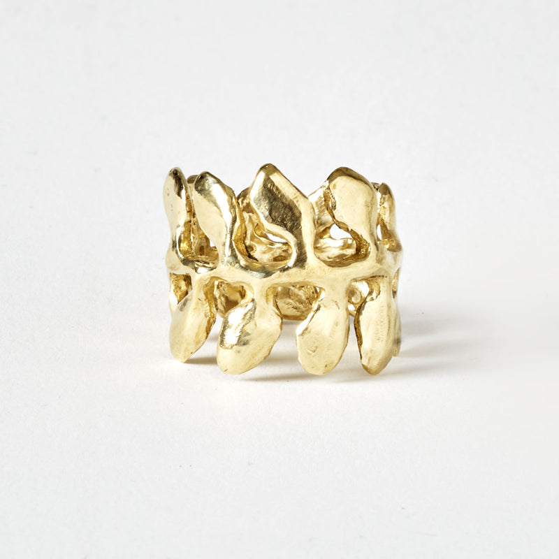 Surrounding branch gold ring